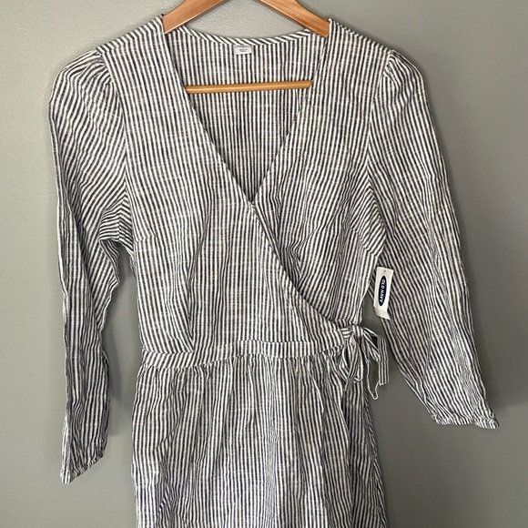 NWT Old Navy Striped Long Sleeve Wrap Dress - Picture 4 of 11